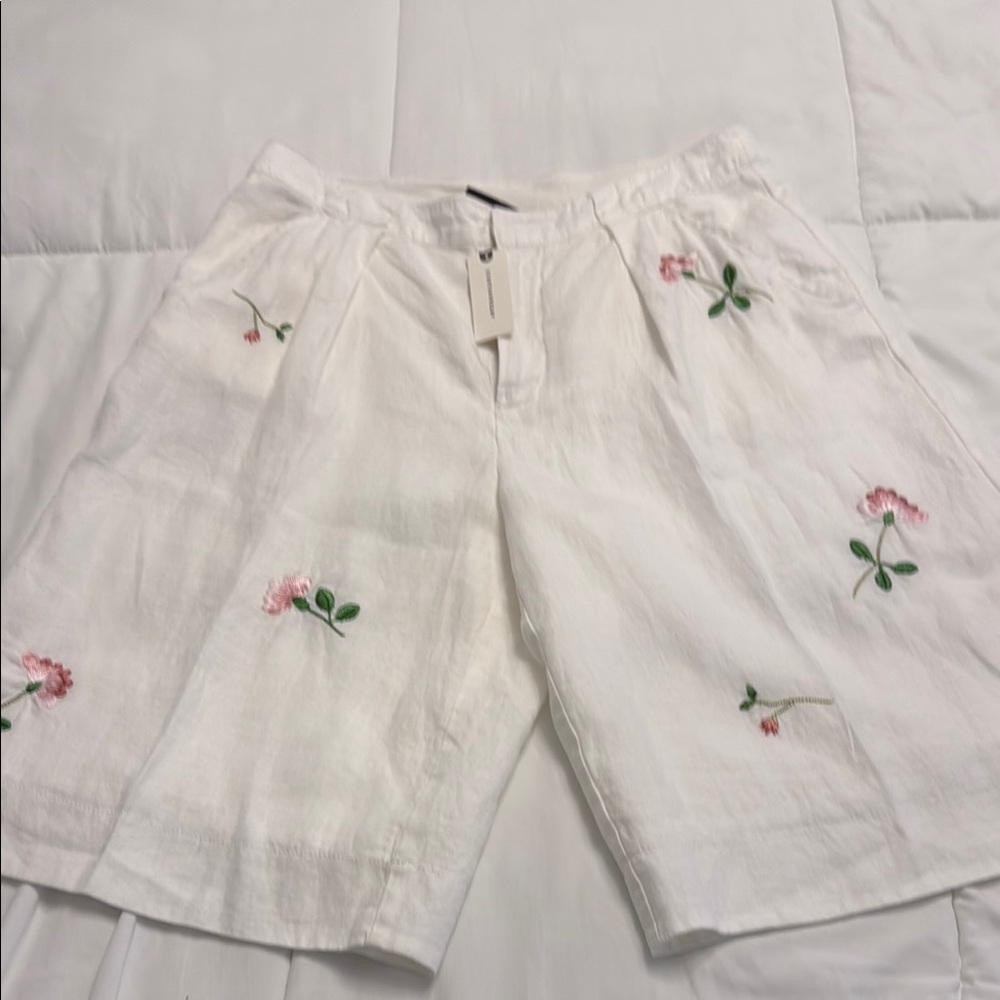 White Embroidered White linen Shorts from anthropology New with Tag size 8